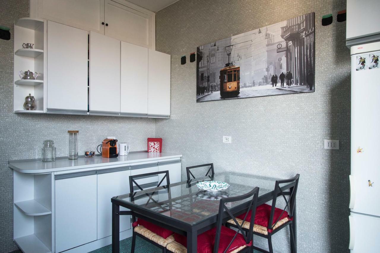 Luxurious 4bdr Penthouse Near Duomo Cathedral Milano